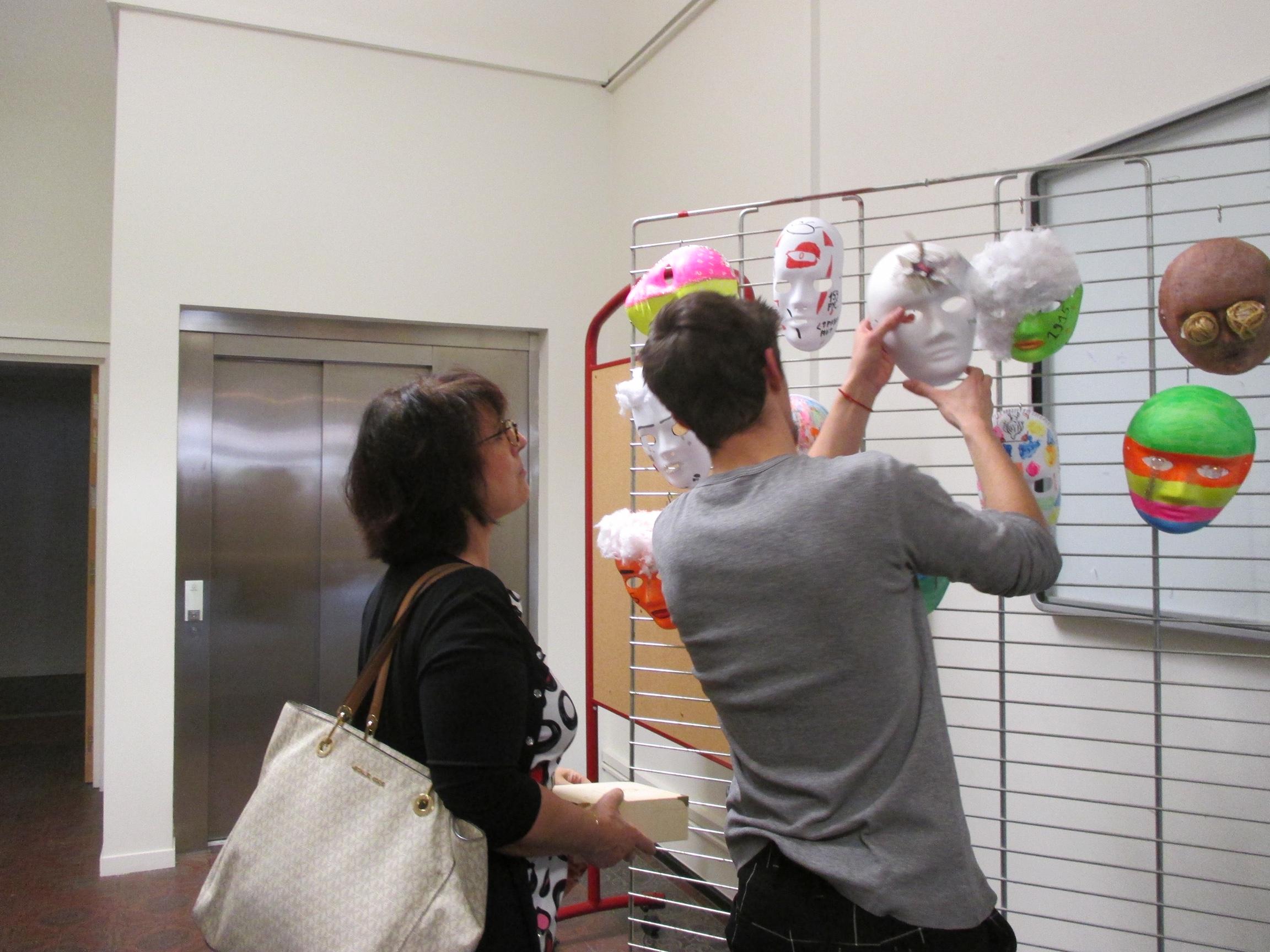 Installation de l'exposition; 4eme intervention
